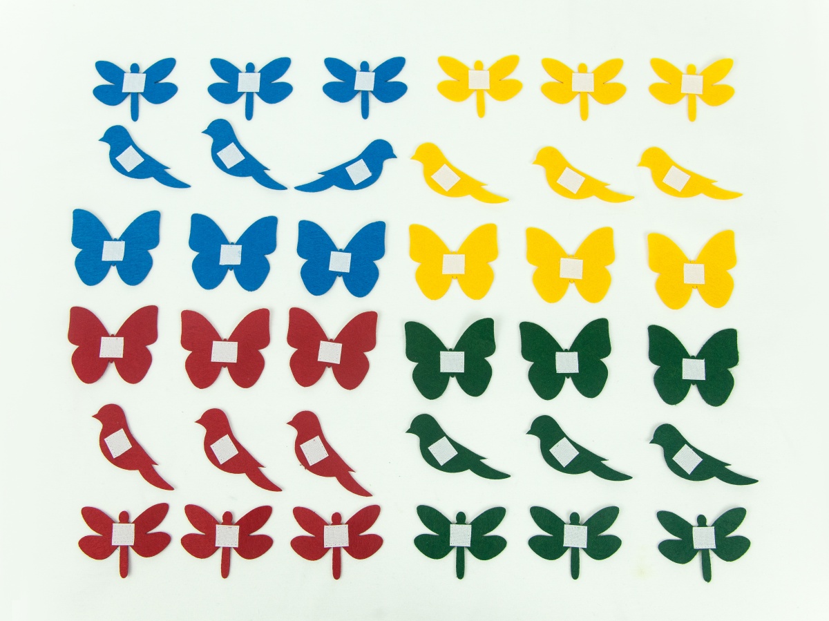 Аксессуары для жилета с 32 липучками: бабочки, птички, стрекозы (36 фигур)