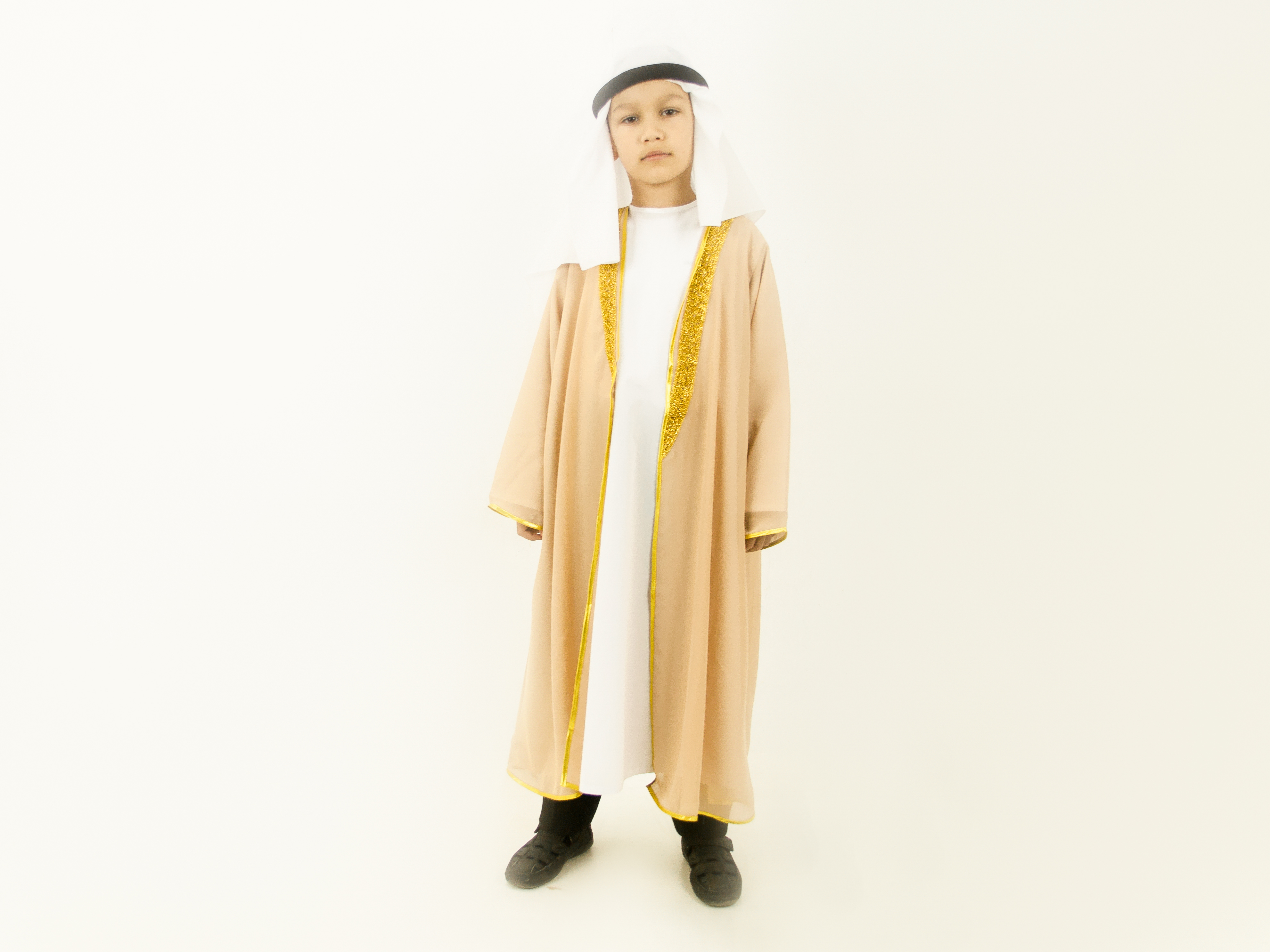 Арабский шейх (длинная рубаха, халат, платок, обруч на голову)