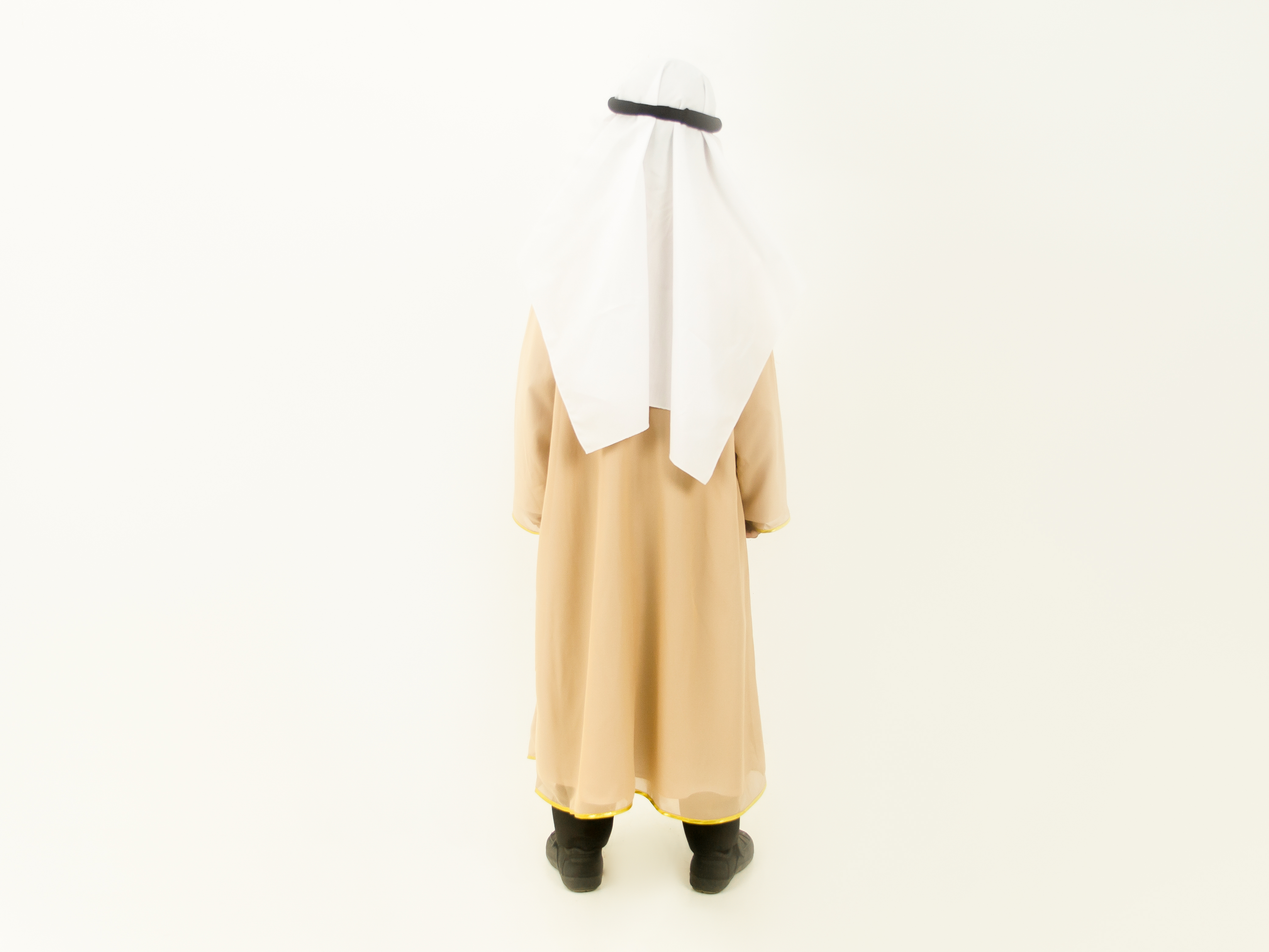 Арабский шейх (длинная рубаха, халат, платок, обруч на голову)